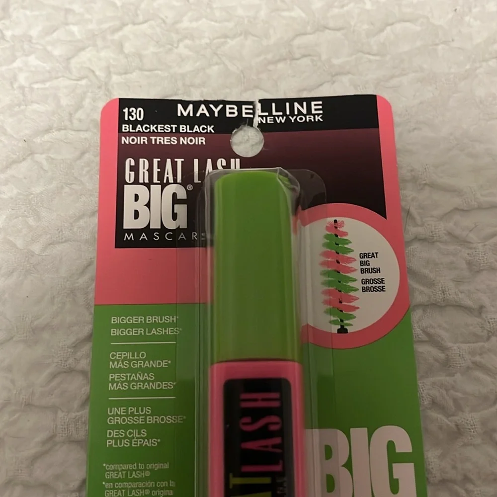 NWT Maybelline Great Lash Mascara - Blackest Black